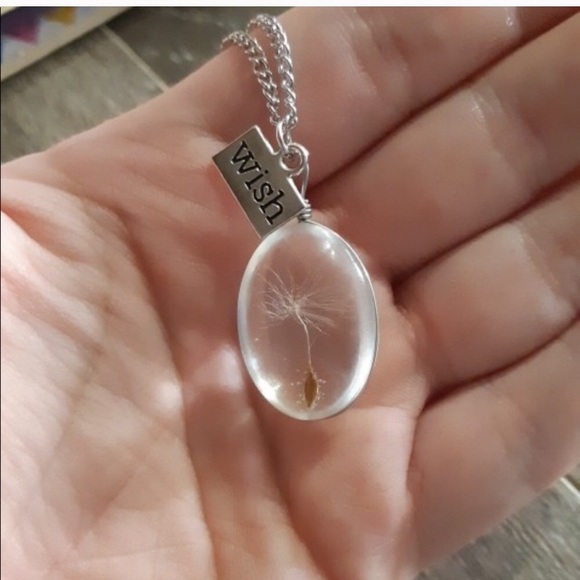 Dandelion necklace - Picture 8 of 8